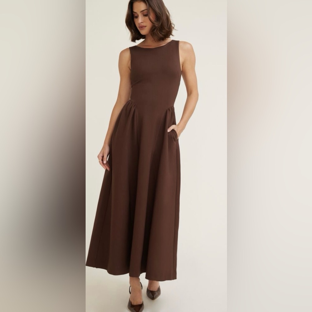 DYNAMITE - Iris Flared Ponte Maxi Dress